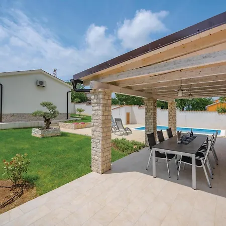 בית נופש Cozy In Cambarelici